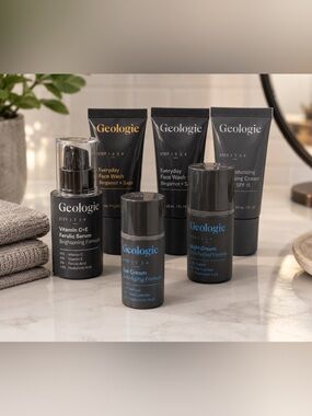 Geologie Skincare Set Travel Bundle | Vitamin C Retinol Eye Cream SPF
